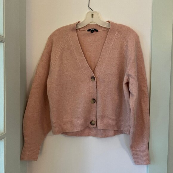 Uniqlo Sweaters - Uniqlo pink V-Neck Souffle Yarn cropped Cardigan